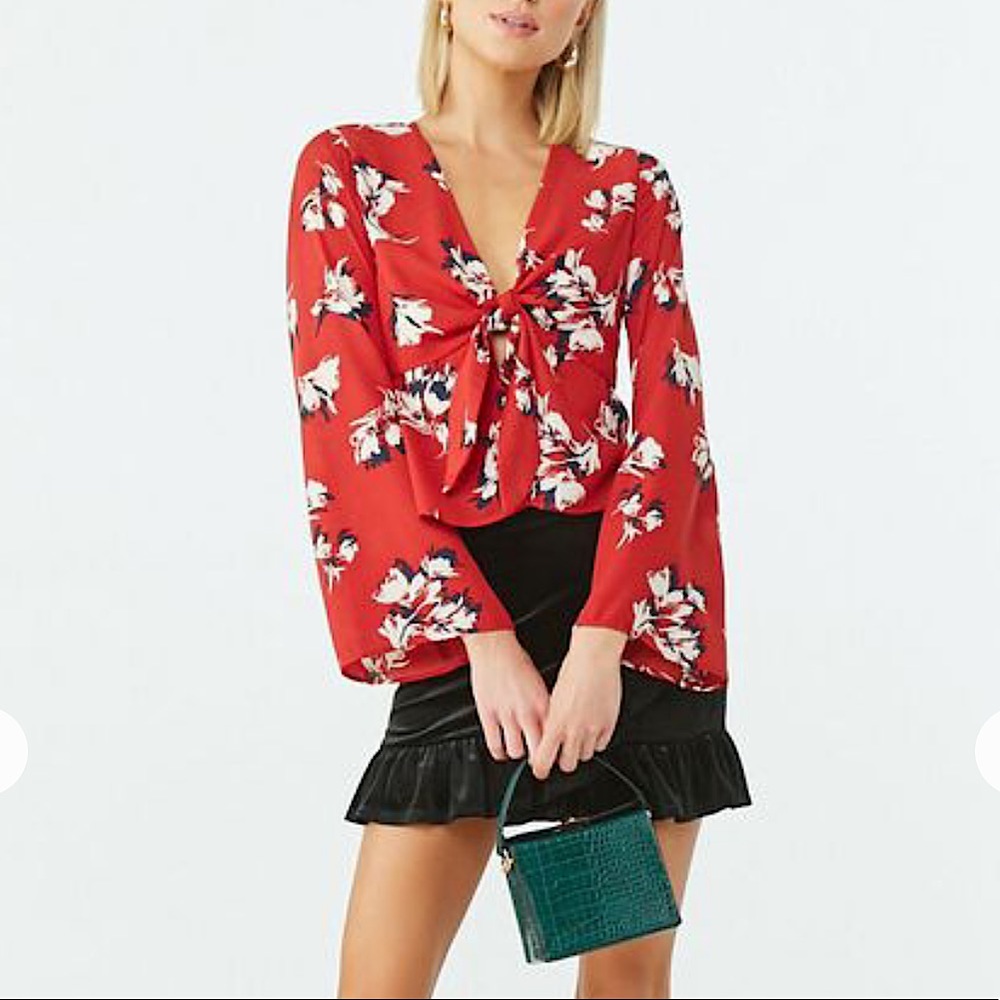 Peach Puff (F21) floral red/rust front-tie top